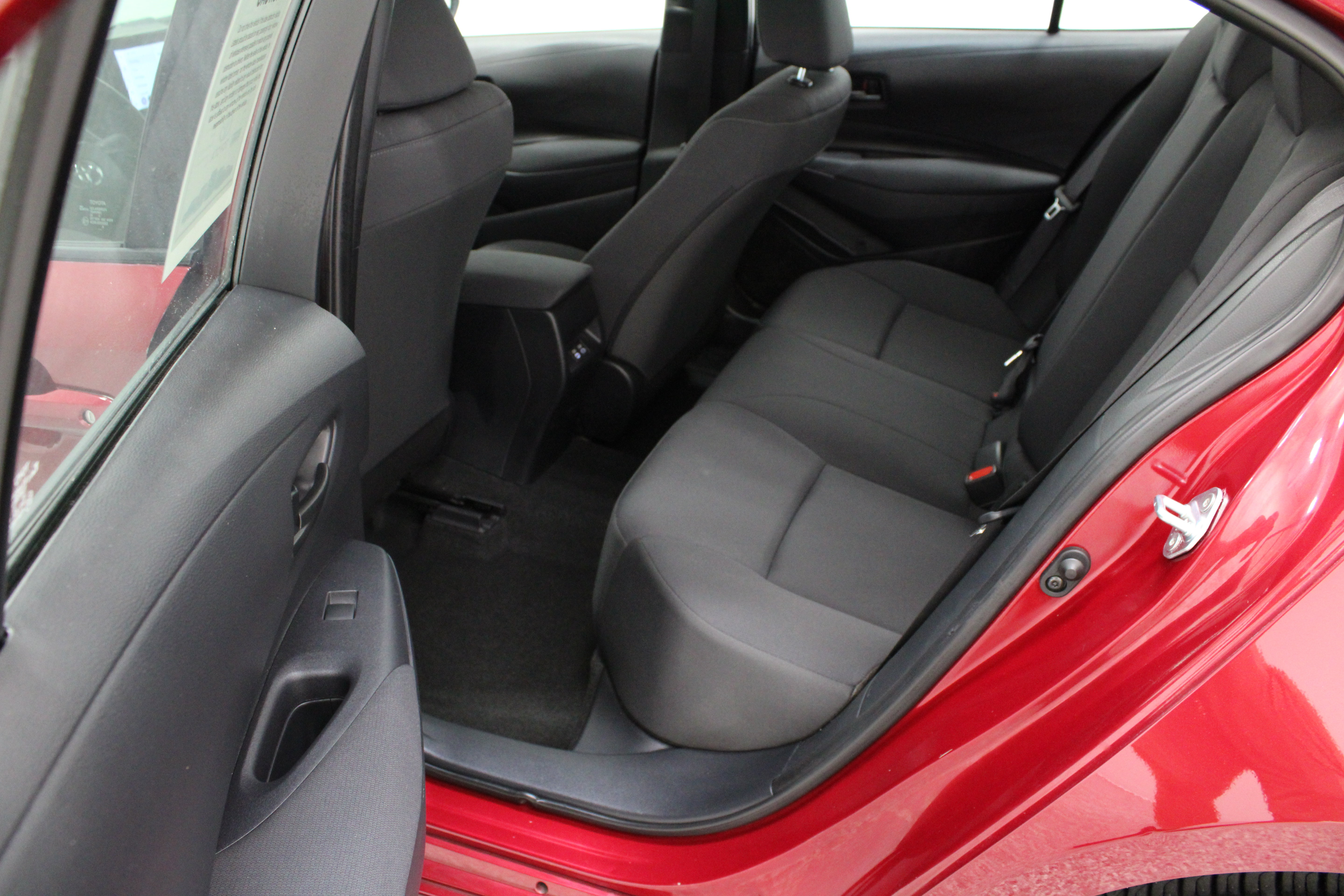 Used 2023 Toyota Corolla LE FWD image 25