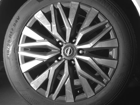 Used 2025 Nissan Altima 2.5 SV image 15