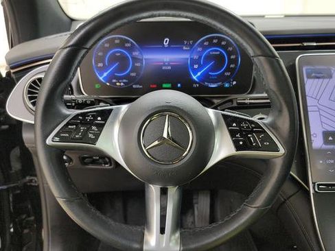 Used 2023 Mercedes-Benz EQE 500 4MATIC SUV image 8