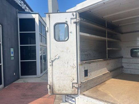 Used 2017 Ford F550 XLT image 11