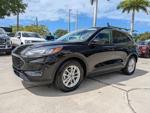 Used 2020 Ford Escape SE FWD image 7