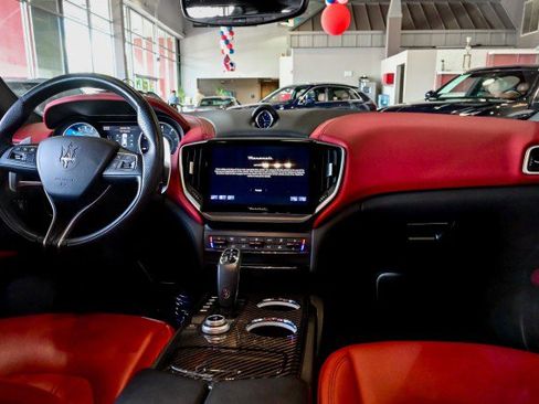 Used 2022 Maserati Ghibli Modena Q4 image 29