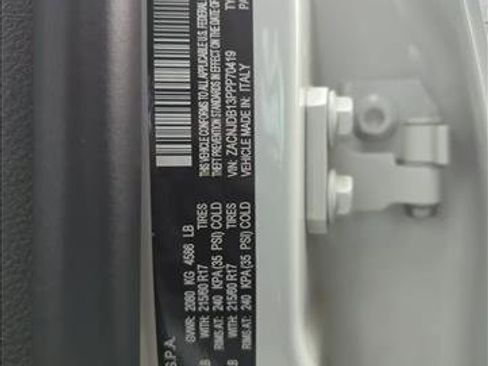 Used 2023 Jeep Renegade Latitude image 26