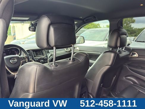 Used 2017 Jeep Grand Cherokee Limited RWD image 29