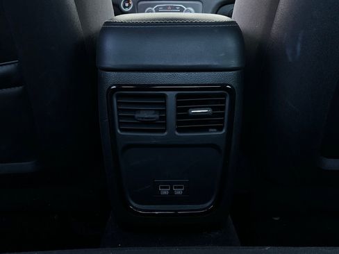 Used 2018 Dodge Charger SXT Plus w/ Blacktop Package image 13