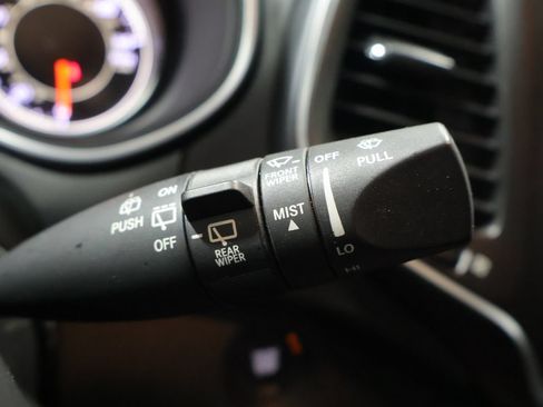Used 2021 Jeep Cherokee Trailhawk AWD/4WD image 40
