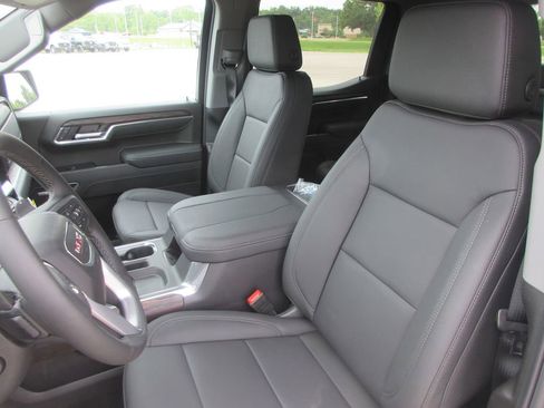 New 2026 GMC Sierra 1500 SLT w/ SLT Premium Package AWD/4WD image 13