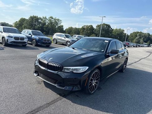 Used 2019 BMW 330i xDrive Sedan w/ Convenience Package AWD/4WD image 3