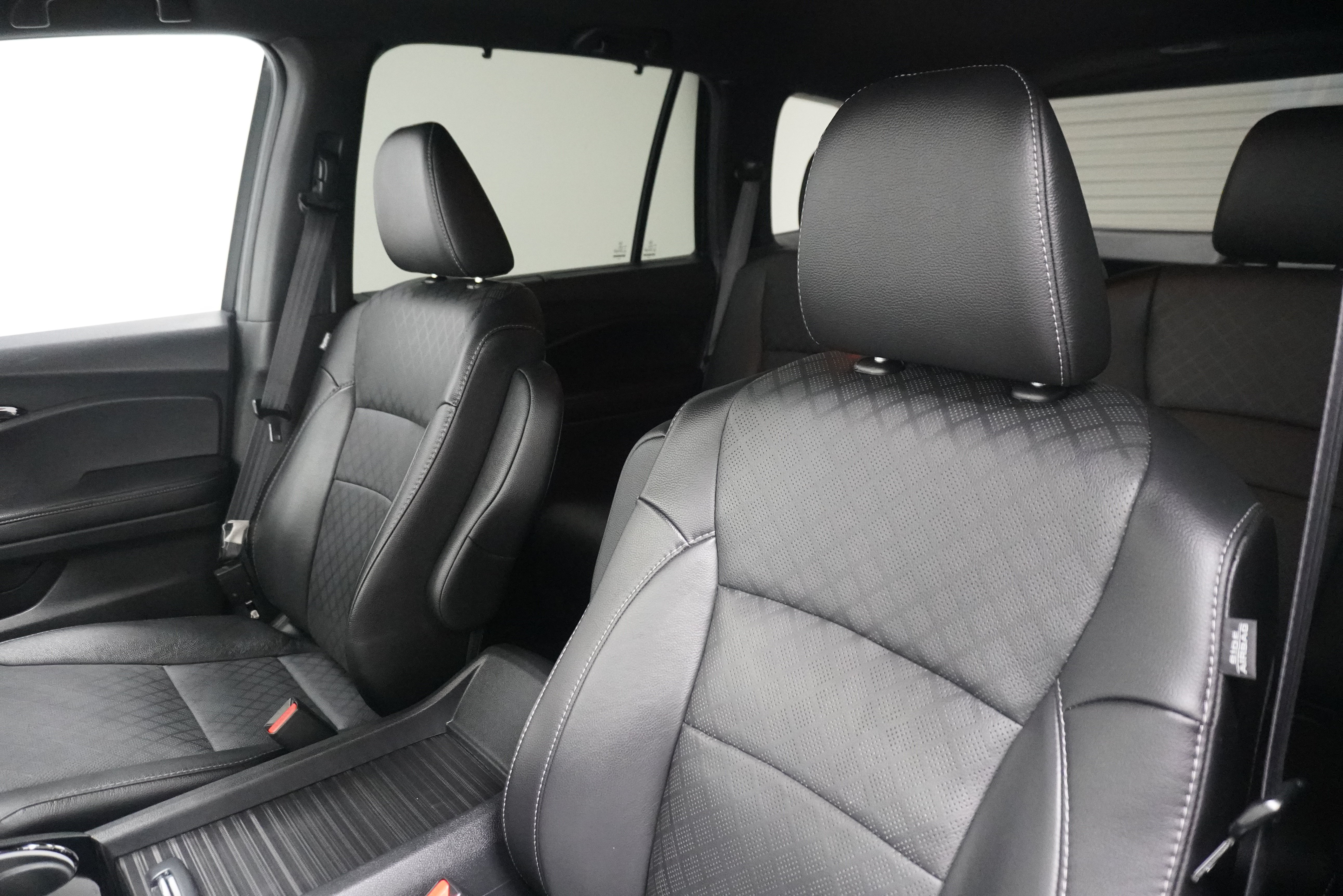 Used 2022 Honda Passport Elite image 11