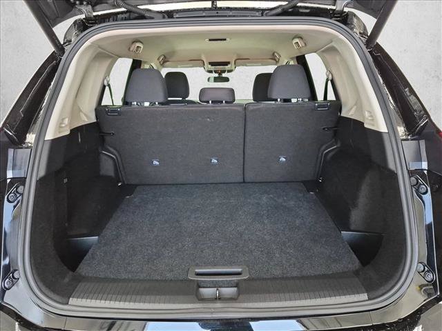 Used 2026 Nissan Rogue SV FWD image 6