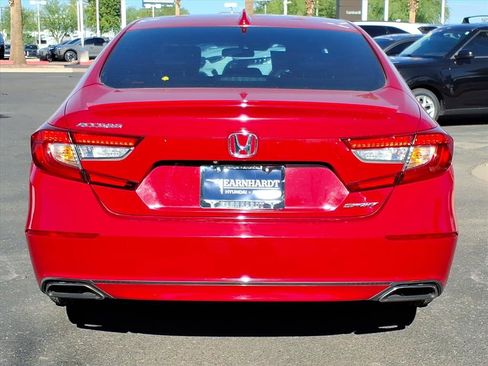 Used 2018 Honda Accord Sport image 4