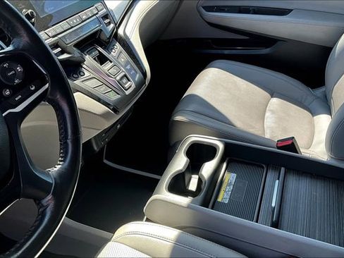 Used 2018 Honda Odyssey Elite image 15