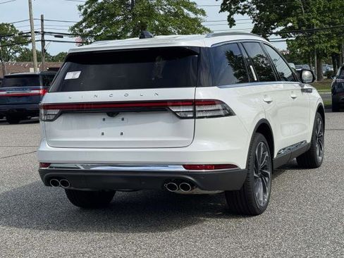 New 2026 Lincoln Aviator Reserve AWD/4WD image 3