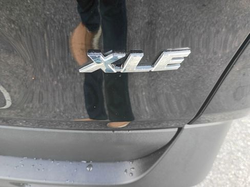 Used 2019 Toyota RAV4 XLE image 22