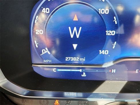 Certified 2024 Chevrolet Suburban High Country image 12