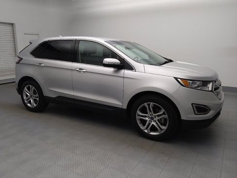 Used 2017 Ford Edge Titanium w/ Technology Package image 11