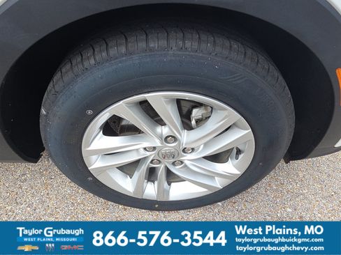 Used 2025 Buick Envista Preferred w/ Convenience I Package FWD image 10