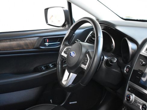 Used 2016 Subaru Outback 3.6R Limited image 16