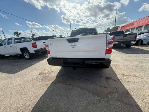 Used 2022 Nissan Titan 2WD King Cab image 5