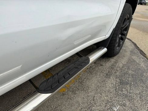 Used 2019 Chevrolet Silverado 1500 LT w/ All-Star Edition AWD/4WD image 11