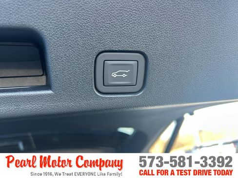 New 2026 GMC Acadia AT4 image 26