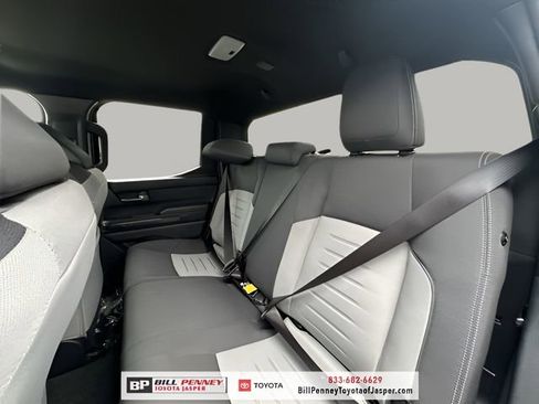 Used 2025 Toyota Tacoma TRD Sport image 25