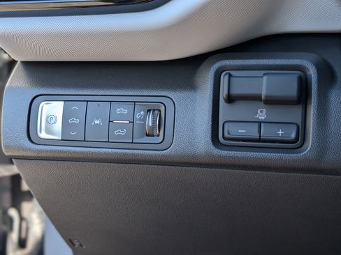 New 2025 Chevrolet Silverado EV RST image 21