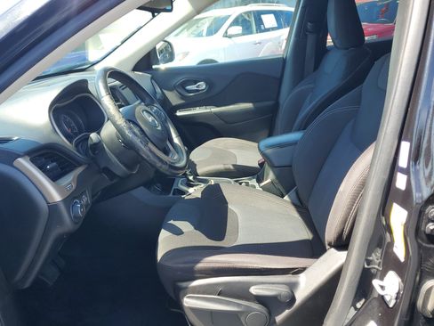 Used 2015 Jeep Cherokee Latitude image 10