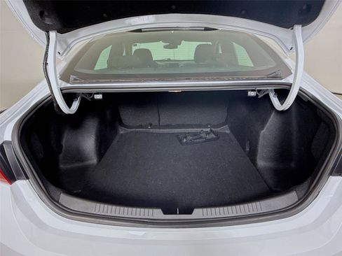 Used 2023 Chevrolet Malibu LT FWD image 25