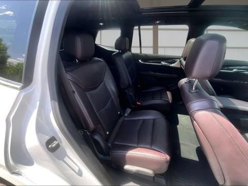 Used 2020 Cadillac XT6 Premium Luxury AWD/4WD image 26
