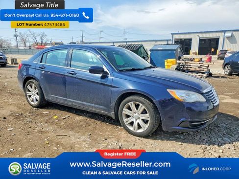 Used 2013 Chrysler 200 Touring image 5