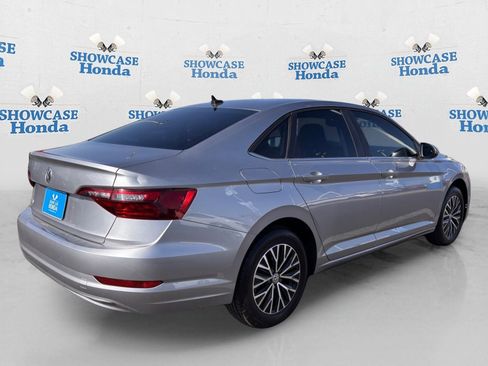 Used 2021 Volkswagen Jetta SE w/ SE Cold Weather Package FWD image 8