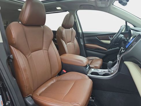 Used 2019 Subaru Ascent Touring w/ Popular Package #2A image 10
