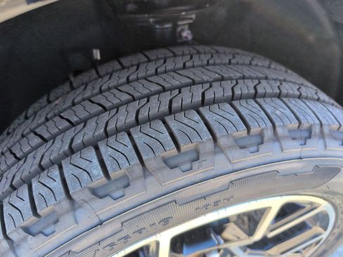 New 2026 Ford Maverick Lariat w/ 4K Tow Package image 18