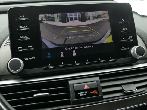 Used 2018 Honda Accord LX image 20