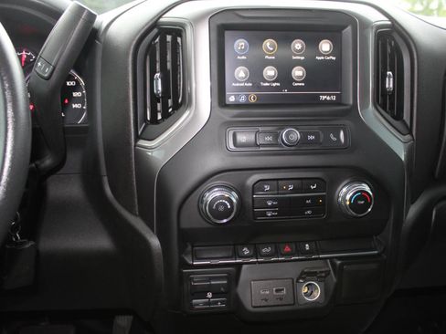 Used 2023 GMC Sierra 2500 Pro w/ Convenience Package AWD/4WD image 27