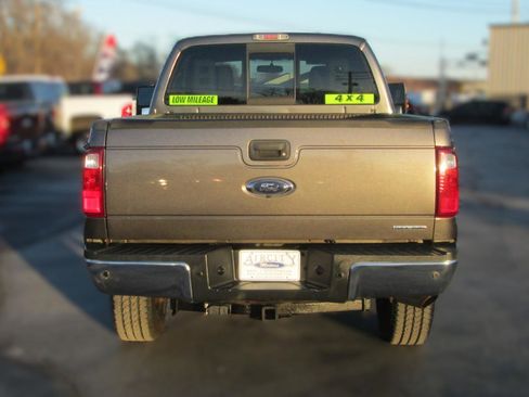 Used 2015 Ford F250 XLT w/ XLT Premium Package image 8