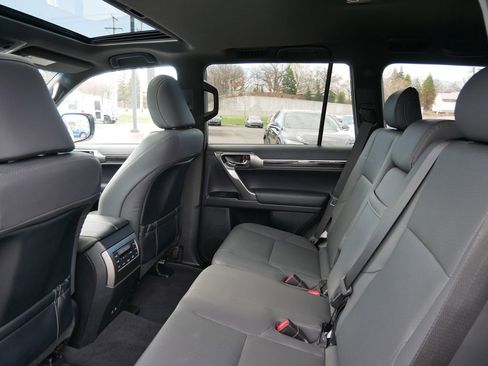 Certified 2023 Lexus GX 460 Premium w/ Premium Package AWD/4WD image 11