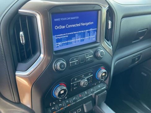 Certified 2020 Chevrolet Silverado 1500 High Country w/ Technology Package image 20