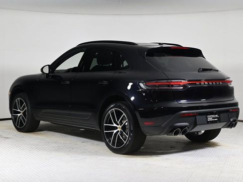 Certified 2025 Porsche Macan image 3
