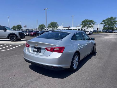 Used 2016 Chevrolet Malibu LT FWD image 3