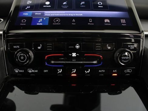 Used 2022 Jeep Grand Cherokee Limited 4xe image 6