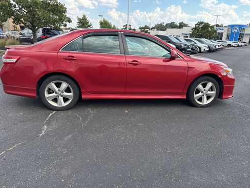 Used 2010 Toyota Camry SE w/ Sport Leather Pkg FWD image 18
