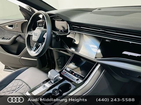 Certified 2025 Audi SQ8 Prestige image 9