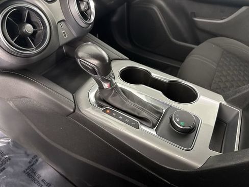 Used 2019 Chevrolet Blazer LT FWD image 17