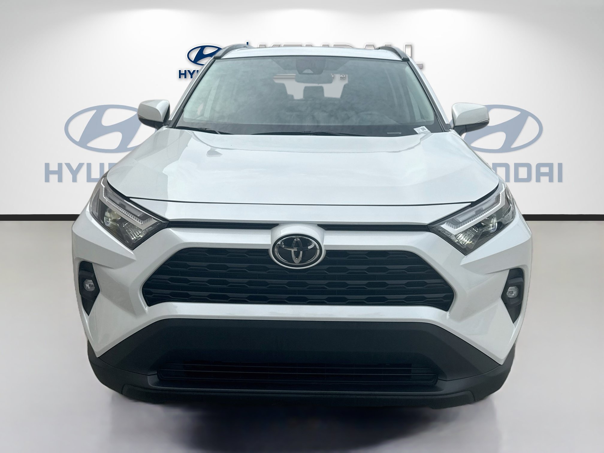 Used 2024 Toyota RAV4 XLE Premium FWD image 2