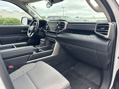 Used 2022 Toyota Tundra SR5 w/ SR5 Convenience Package RWD image 27