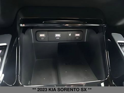 Used 2023 Kia Sorento SX FWD image 34