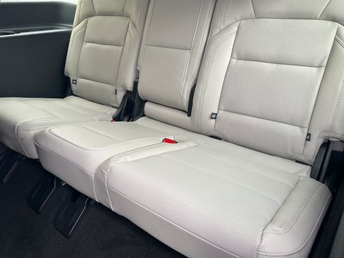 New 2026 Lincoln Navigator Premiere AWD/4WD image 14