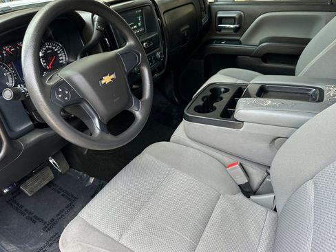 Certified 2018 Chevrolet Silverado 1500 Custom w/ Custom Value Package image 10